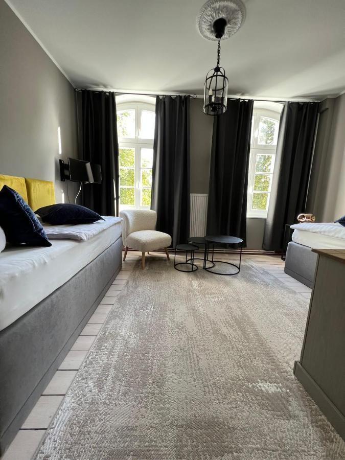 Gutshauszimmer Neu Gaarz Exterior photo