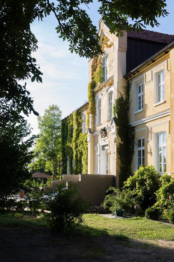 Gutshauszimmer Neu Gaarz Exterior photo